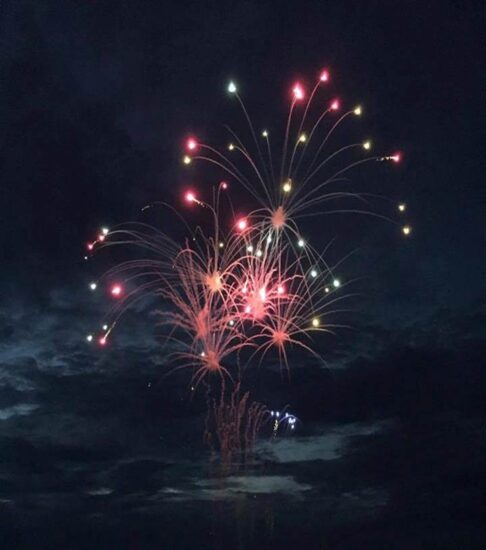 関屋浜　海の花火大会