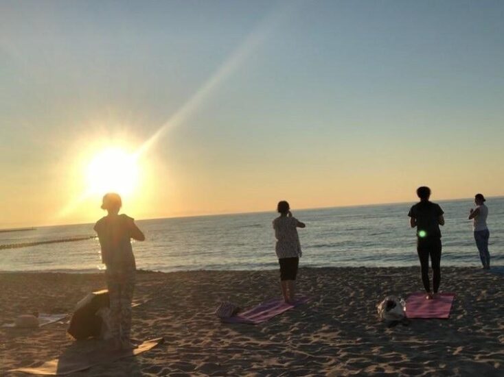 夏の海を満喫しよう！【日和山浜でヨガ】